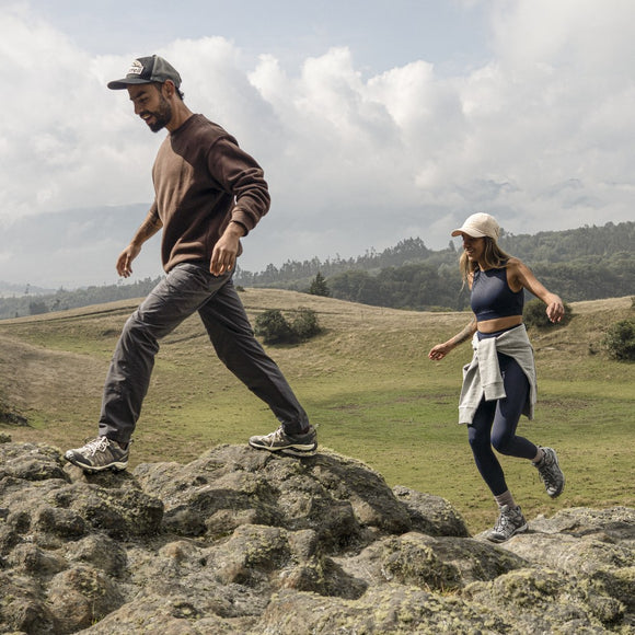 <h3>Hiking</h3><h6>Find the best waterproof men's and women's hiking boots and trekking shoes to match your activity ⇾</h6>