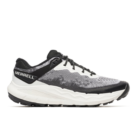 Nova 4 – White/Black Men’s Trail Running Shoes